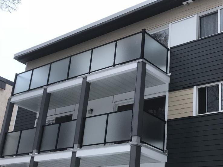 Aluminum glass privacy railing on an Edmonton balcony