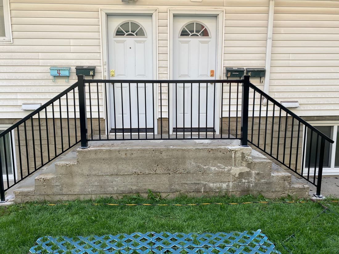 Custom aluminum railing project in Edmonton — photo 26