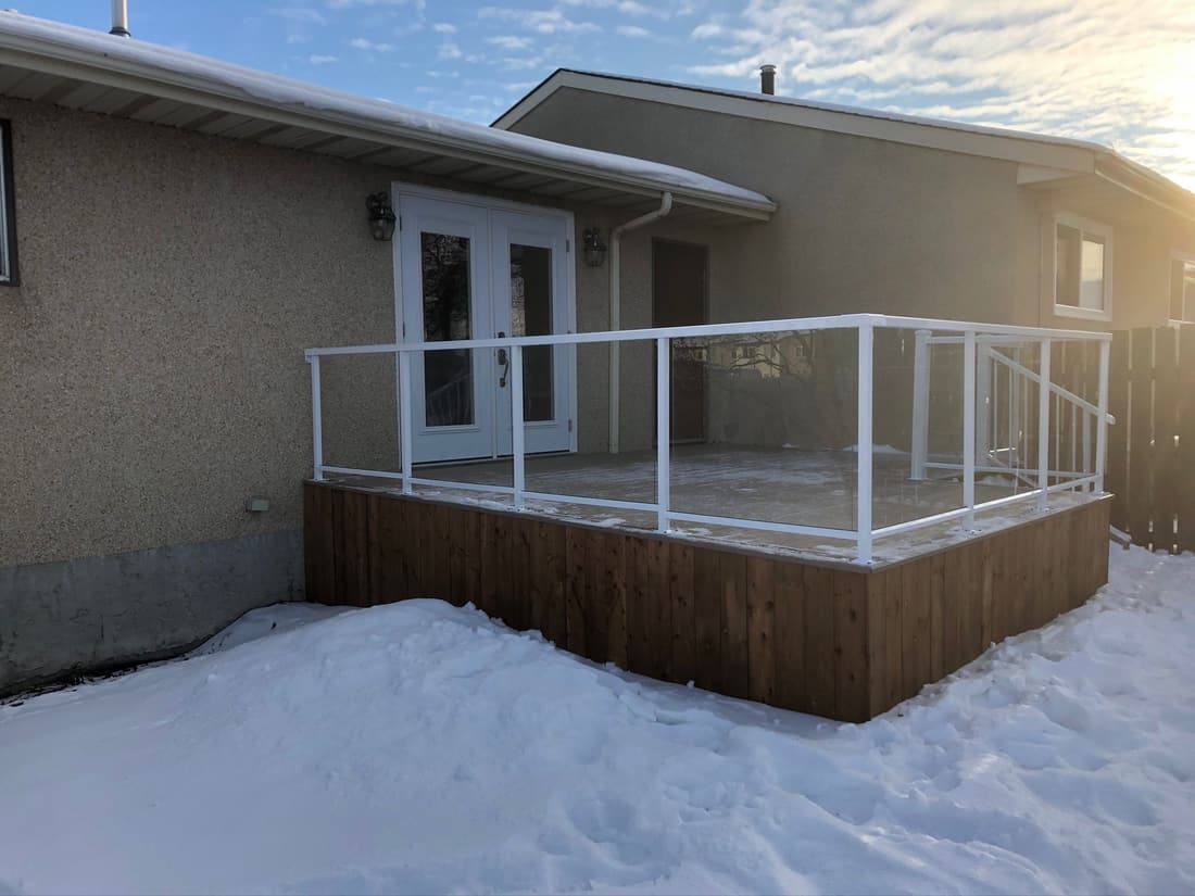 Aluminum-framed glass railing project in Edmonton — photo 3