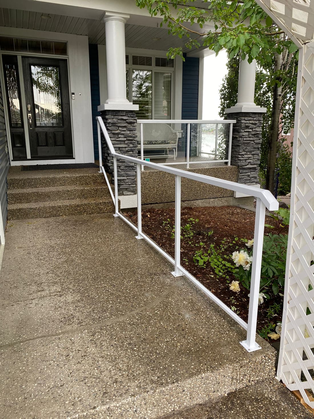 Aluminum-framed glass railing project in Edmonton — photo 8